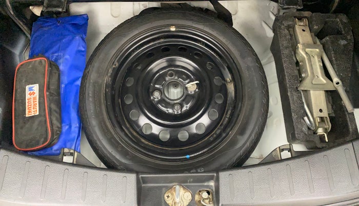 2013 Maruti Wagon R 1.0 VXI, Petrol, Manual, 66,823 km, Spare Tyre