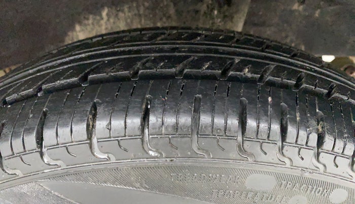 2019 Renault Kwid RXL, Petrol, Manual, 13,045 km, Left Rear Tyre Tread