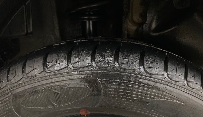 2016 Tata Tiago XZ PETROL, Petrol, Manual, 57,113 km, Right Rear Tyre Tread