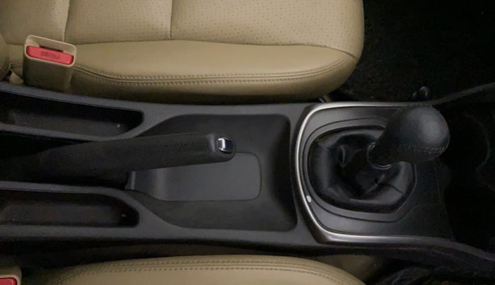 2015 Honda City 1.5L I-VTEC VX (O) MT, Petrol, Manual, 52,636 km, Gear Lever