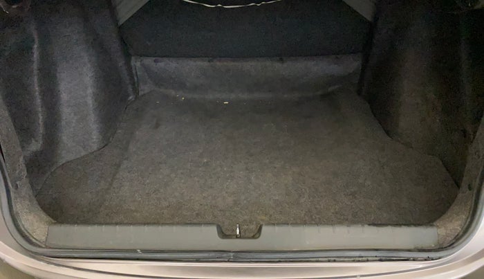 2015 Honda City 1.5L I-VTEC VX (O) MT, Petrol, Manual, 52,636 km, Boot Inside