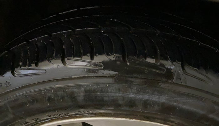 2015 Honda City 1.5L I-VTEC VX (O) MT, Petrol, Manual, 52,636 km, Right Front Tyre Tread
