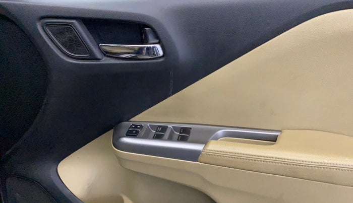 2015 Honda City 1.5L I-VTEC VX (O) MT, Petrol, Manual, 52,636 km, Driver Side Door Panels Control