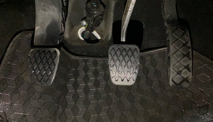 2024 MG ASTOR Sprint 1.5 MT (Ivory), Petrol, Manual, 7,186 km, Pedals