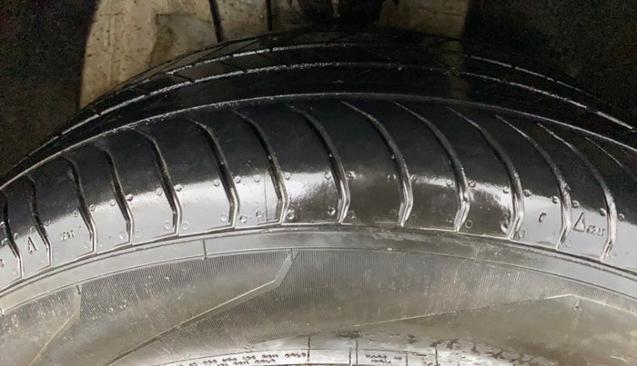 2024 MG ASTOR Sprint 1.5 MT (Ivory), Petrol, Manual, 7,186 km, Right Front Tyre Tread