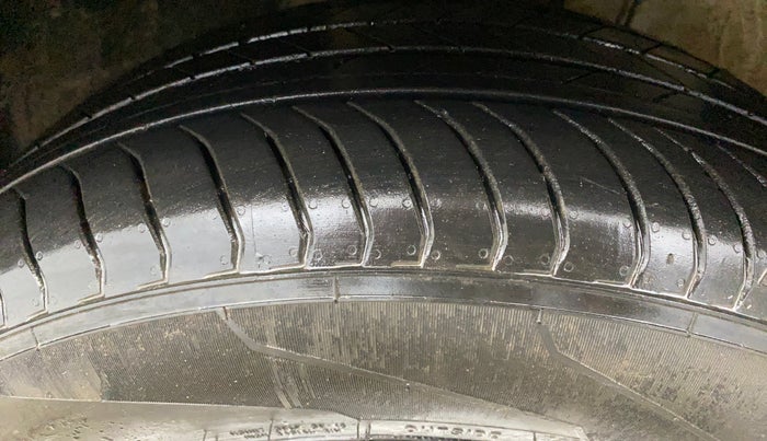 2024 MG ASTOR Sprint 1.5 MT (Ivory), Petrol, Manual, 7,186 km, Left Front Tyre Tread