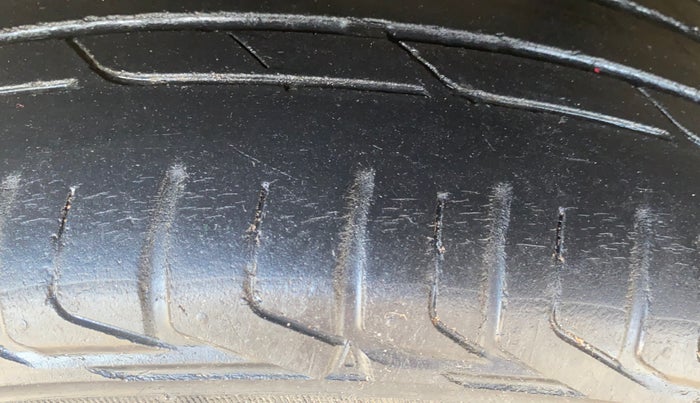 2019 Tata NEXON XM PETROL, Petrol, Manual, 27,537 km, Left Front Tyre Tread