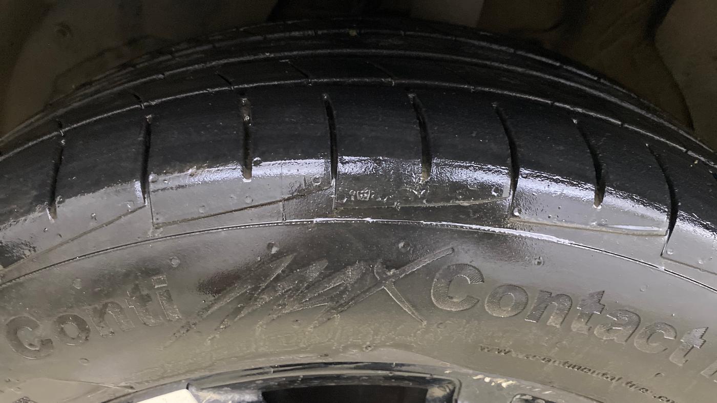 2019 MG HECTOR SHARP 1.5 DCT PETROL, Petrol, Automatic, 26,159 km, Left Front Tyre Tread