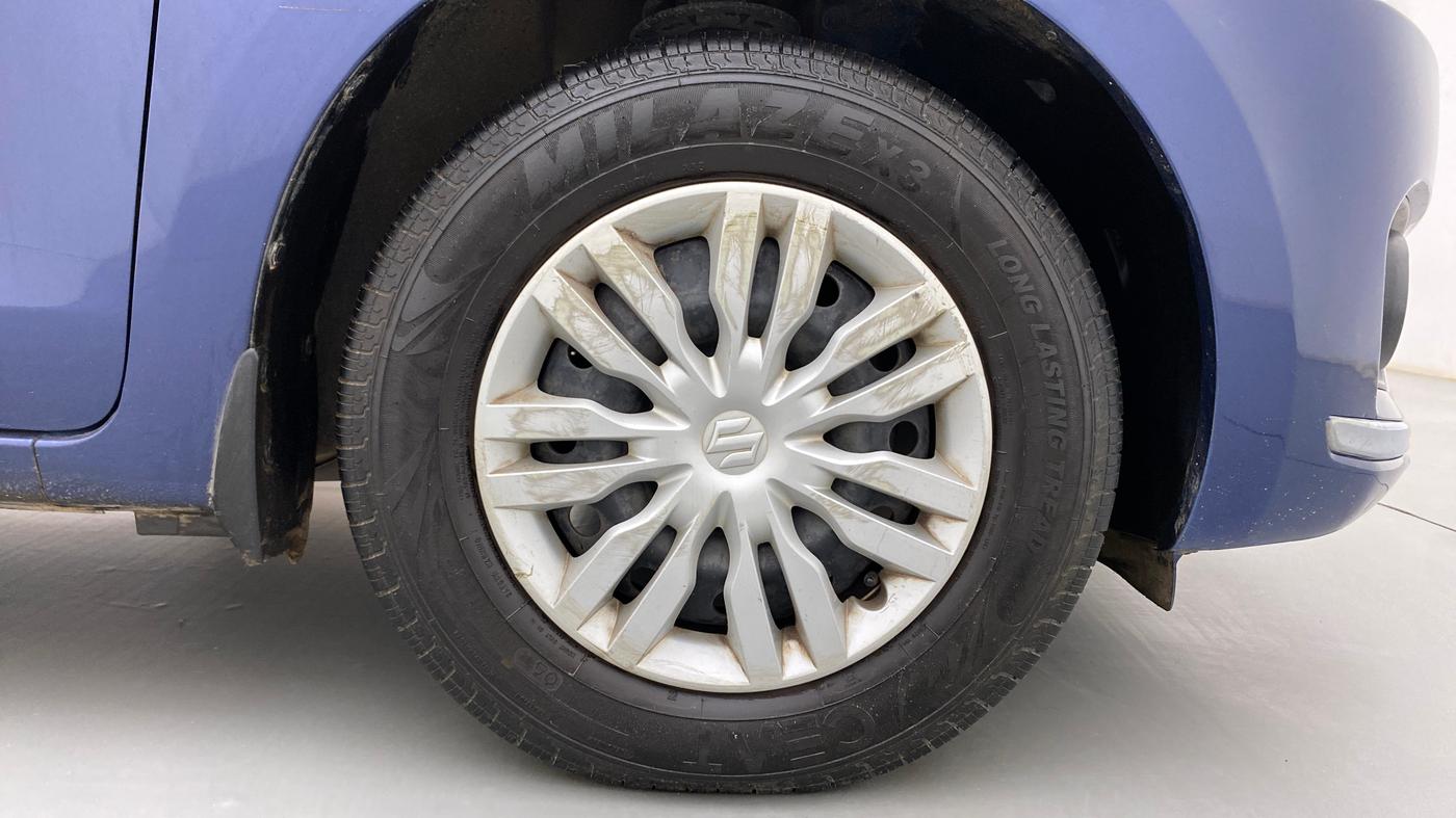 2017 Maruti Dzire VDI AMT, Diesel, Automatic, 69,650 km, Right Front Wheel