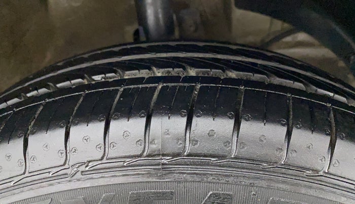 2018 Maruti Dzire ZXI AMT, Petrol, Automatic, 36,353 km, Right Front Tyre Tread