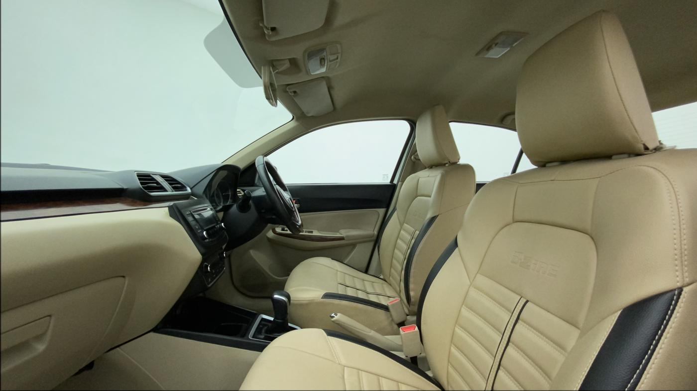 2018 Maruti Dzire ZXI AMT, Petrol, Automatic, 36,353 km, Right Side Front Door Cabin
