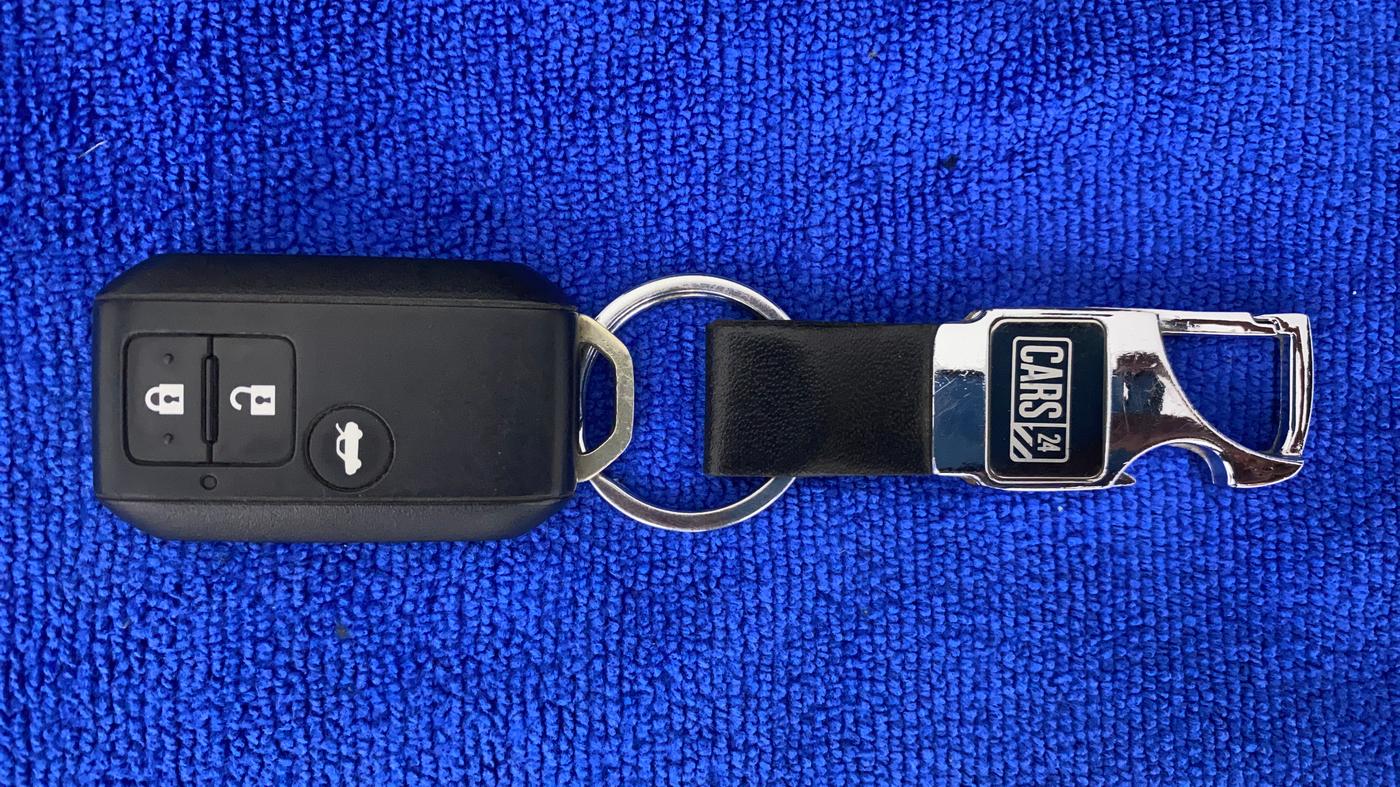 2018 Maruti Dzire ZXI AMT, Petrol, Automatic, 36,353 km, Key Close Up