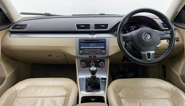 2012 Volkswagen Passat TRENDLINE MT, Diesel, Manual, 94,144 km, Dashboard