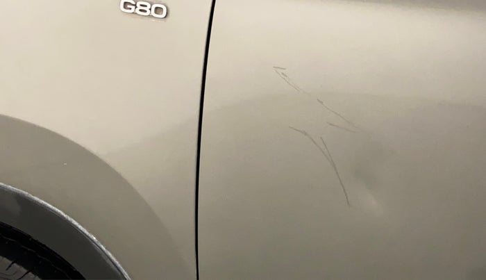 2016 Mahindra Kuv100 K8 6 STR, Petrol, Manual, 45,065 km, Front passenger door - Minor scratches
