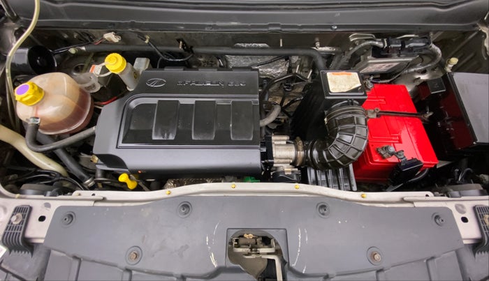 2016 Mahindra Kuv100 K8 6 STR, Petrol, Manual, 45,065 km, Open Bonet