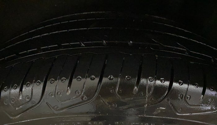2019 Ford Ecosport TITANIUM 1.5L PETROL, Petrol, Manual, 27,501 km, Left Rear Tyre Tread