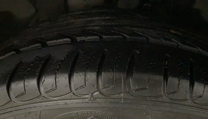 2019 Ford Ecosport TITANIUM 1.5L PETROL, Petrol, Manual, 27,501 km, Left Front Tyre Tread