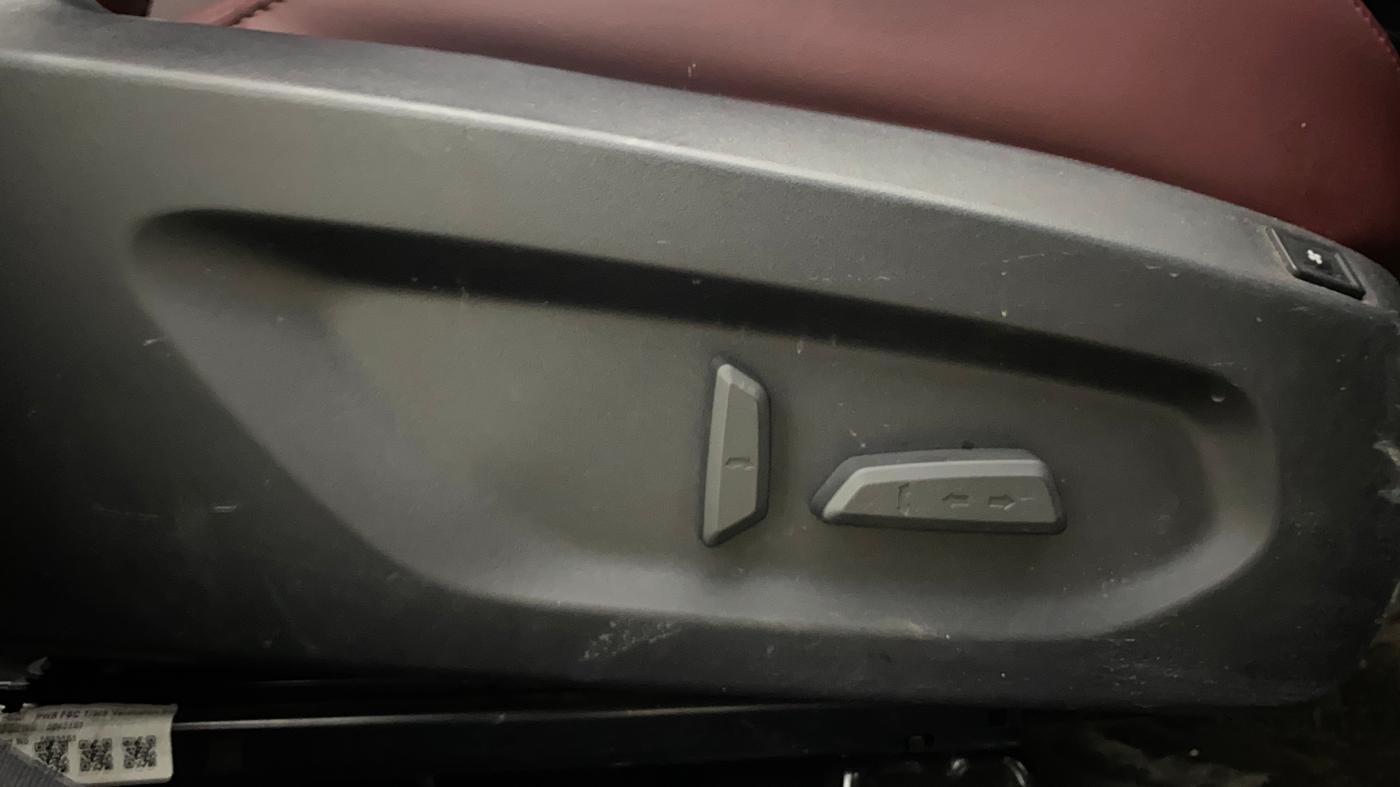 2025 Tata Curvv Accomplished S 1.2 Petrol 7DCA, Petrol, Automatic, 4,303 km, Driver Side Adjustment Panel