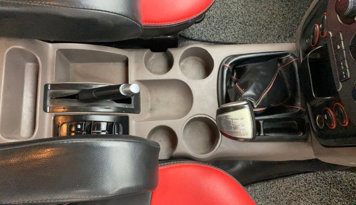 2013 Mahindra Scorpio VLX 2WD AIRBAG, Diesel, Manual, 1,44,881 km, Gear Lever