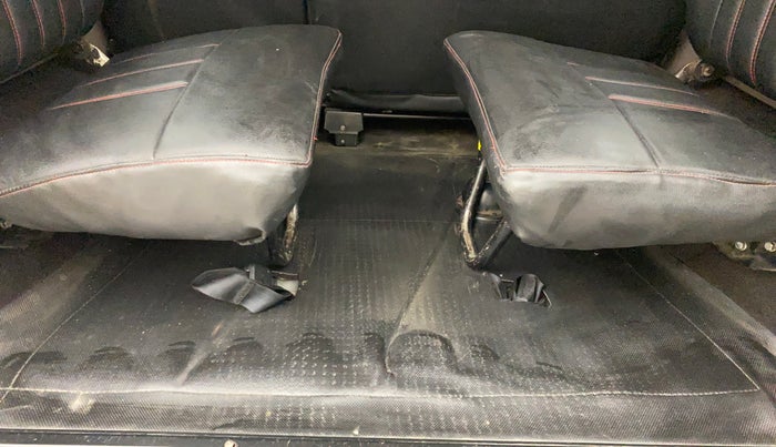 2013 Mahindra Scorpio VLX 2WD AIRBAG, Diesel, Manual, 1,44,881 km, Boot Inside