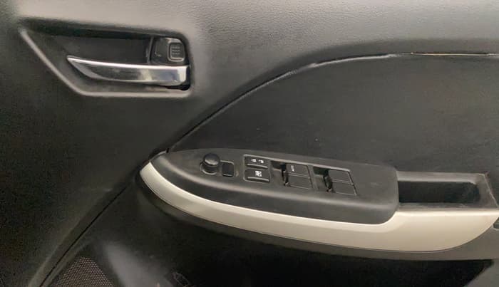 2016 Maruti Baleno DELTA PETROL 1.2, Petrol, Manual, 81,667 km, Driver Side Door Panels Control