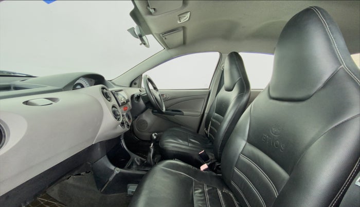 2011 Toyota Etios G, CNG, Manual, 73,470 km, Right Side Front Door Cabin