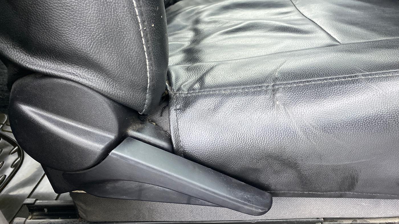 2011 Toyota Etios G, CNG, Manual, 73,470 km, Driver Side Adjustment Panel