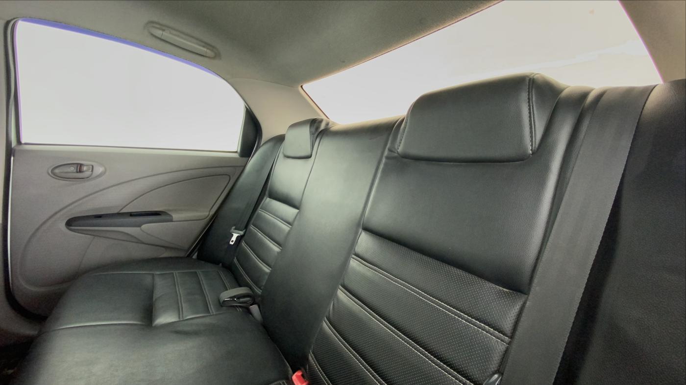 2011 Toyota Etios G, CNG, Manual, 73,470 km, Right Side Rear Door Cabin