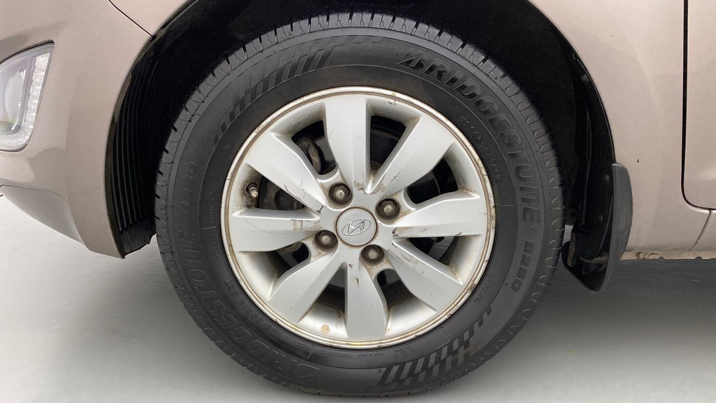 2013 Hyundai i20 SPORTZ 1.2, Petrol, Manual, 53,373 km, Left Front Wheel