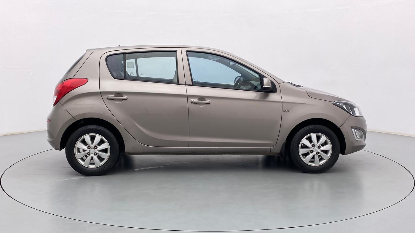 2013 Hyundai i20 SPORTZ 1.2, Petrol, Manual, 53,373 km, Right Side View