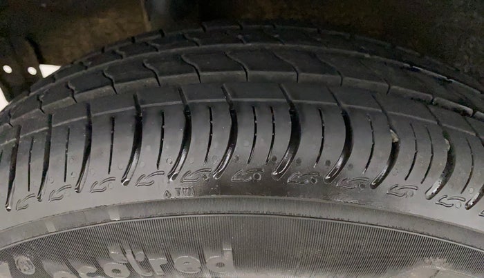 2023 Maruti S PRESSO VXI+, Petrol, Manual, 10,032 km, Right Rear Tyre Tread