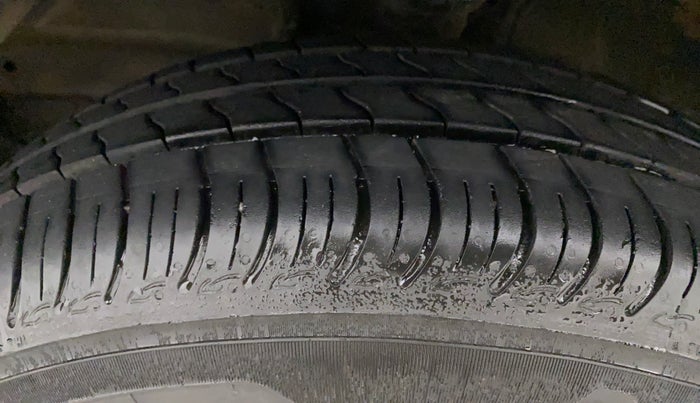 2023 Maruti S PRESSO VXI+, Petrol, Manual, 10,032 km, Left Front Tyre Tread