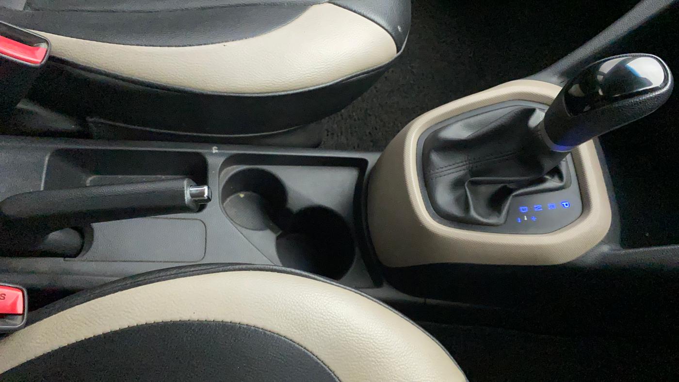 2018 Hyundai Grand i10 SPORTZ AT 1.2 KAPPA VTVT, Petrol, Automatic, 52,383 km, Gear Lever