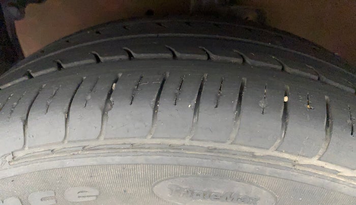 2016 Maruti Celerio VXI AMT, Petrol, Automatic, 65,895 km, Left Front Tyre Tread