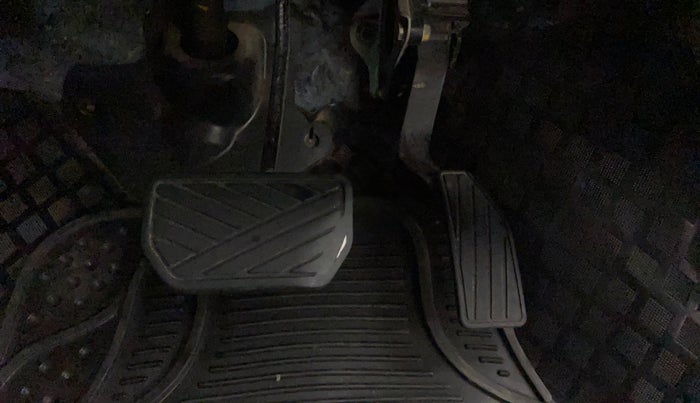 2016 Maruti Celerio VXI AMT, Petrol, Automatic, 65,895 km, Pedals
