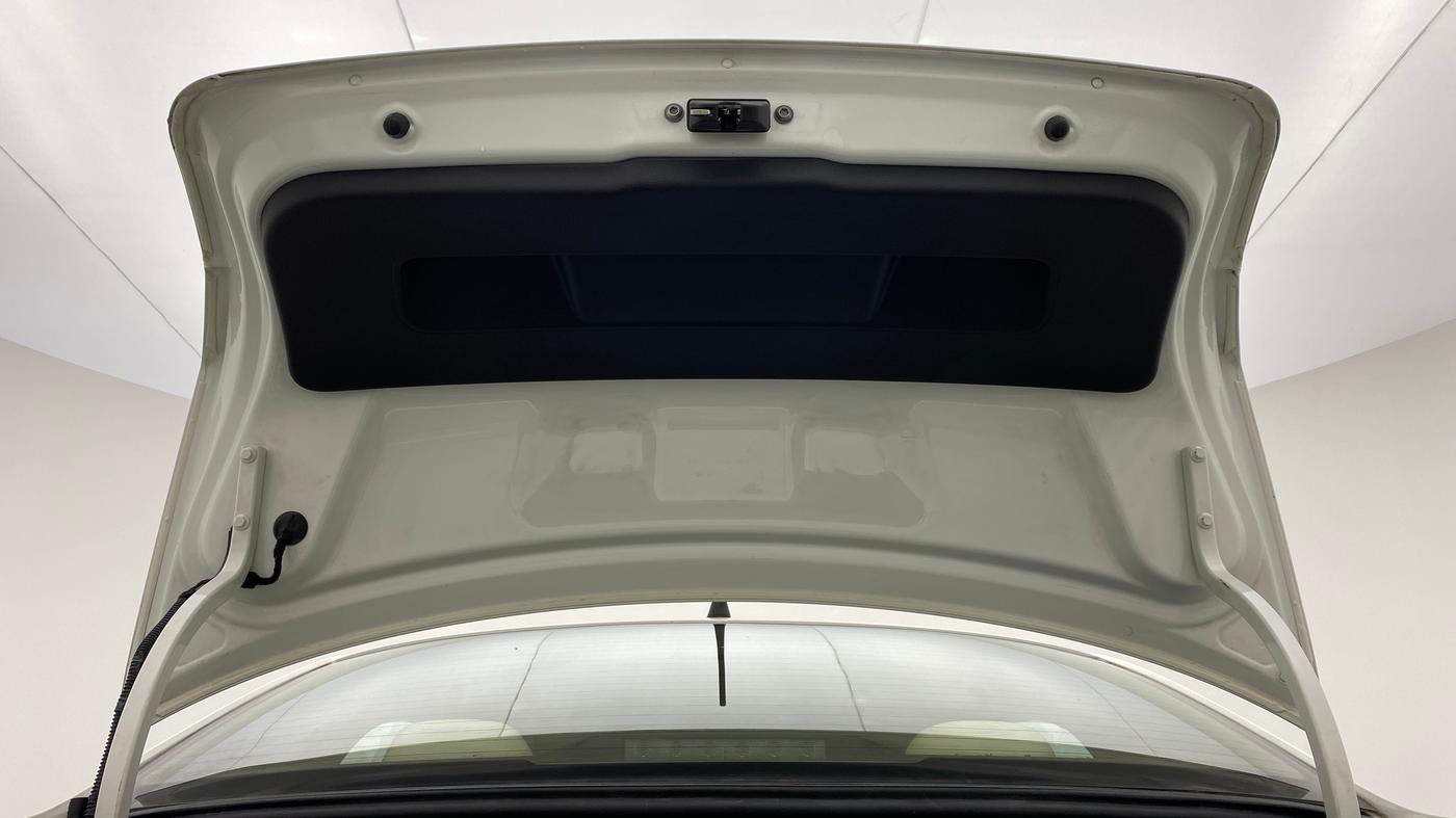 2015 Skoda Rapid 1.5 TDI MT Ambition Plus, Diesel, Manual, 70,233 km, Boot Door Open
