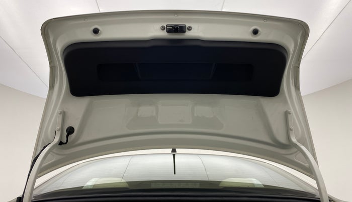 2015 Skoda Rapid 1.5 TDI MT Ambition Plus, Diesel, Manual, 70,233 km, Boot Door Open