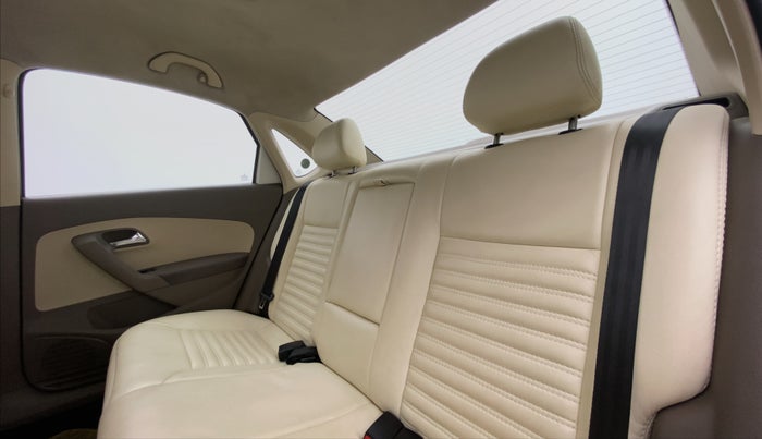 2015 Skoda Rapid 1.5 TDI MT Ambition Plus, Diesel, Manual, 70,233 km, Right Side Rear Door Cabin