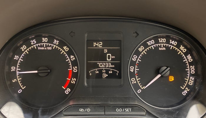 2015 Skoda Rapid 1.5 TDI MT Ambition Plus, Diesel, Manual, 70,233 km, Odometer Image