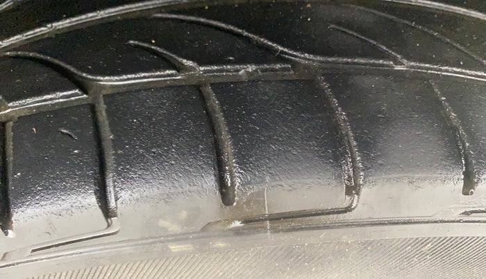 2017 Maruti S Cross ZETA 1.3, Diesel, Manual, 94,314 km, Right Front Tyre Tread