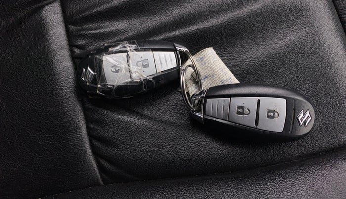 2017 Maruti S Cross ZETA 1.3, Diesel, Manual, 94,314 km, Key Close Up