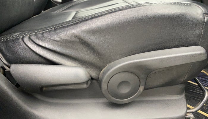 2017 Maruti S Cross ZETA 1.3, Diesel, Manual, 94,314 km, Driver Side Adjustment Panel