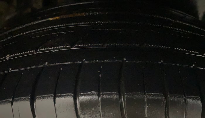 2018 Maruti S Cross ZETA 1.3, Diesel, Manual, 1,13,361 km, Right Rear Tyre Tread