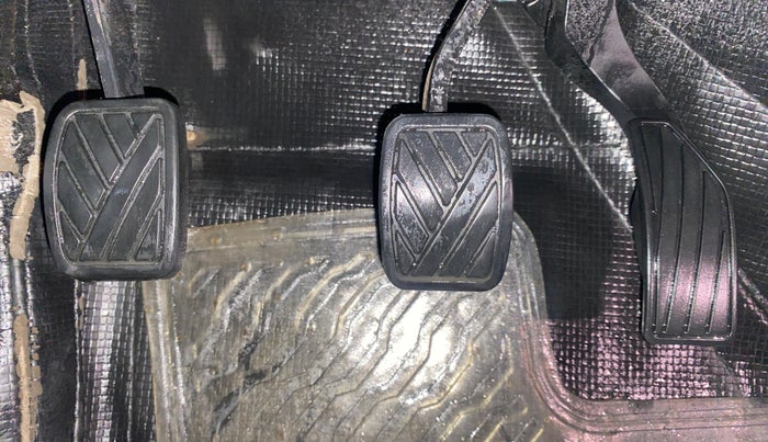 2018 Maruti S Cross ZETA 1.3, Diesel, Manual, 1,13,361 km, Pedals