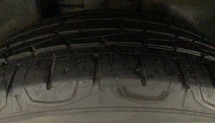 2018 Jeep Compass LONGITUDE 2.0 DIESEL, Diesel, Manual, 32,634 km, Right Rear Tyre Tread