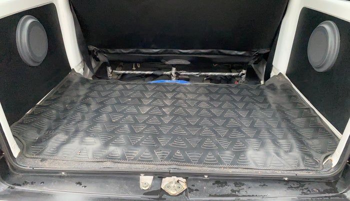 2020 Maruti Eeco 5 STR WITH A/C+HTR, Petrol, Manual, 21,256 km, Boot Inside