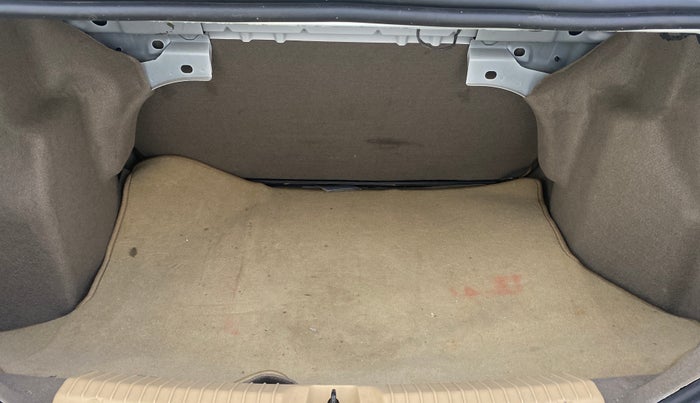 2017 Ford Figo Aspire TITANIUM 1.5 PETROL AT, Petrol, Automatic, 52,401 km, Boot Inside