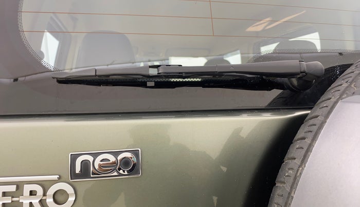 2021 Mahindra BOLERO NEO N10 R, Diesel, Manual, 1,24,389 km, Rear Wiper