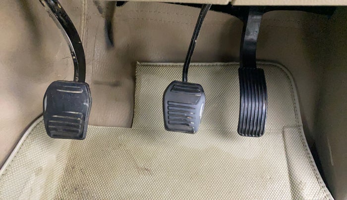 2021 Mahindra BOLERO NEO N10 R, Diesel, Manual, 1,24,389 km, Pedals