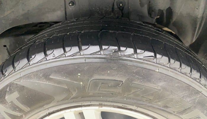 2021 Mahindra BOLERO NEO N10 R, Diesel, Manual, 1,24,389 km, Left Rear Tyre Tread